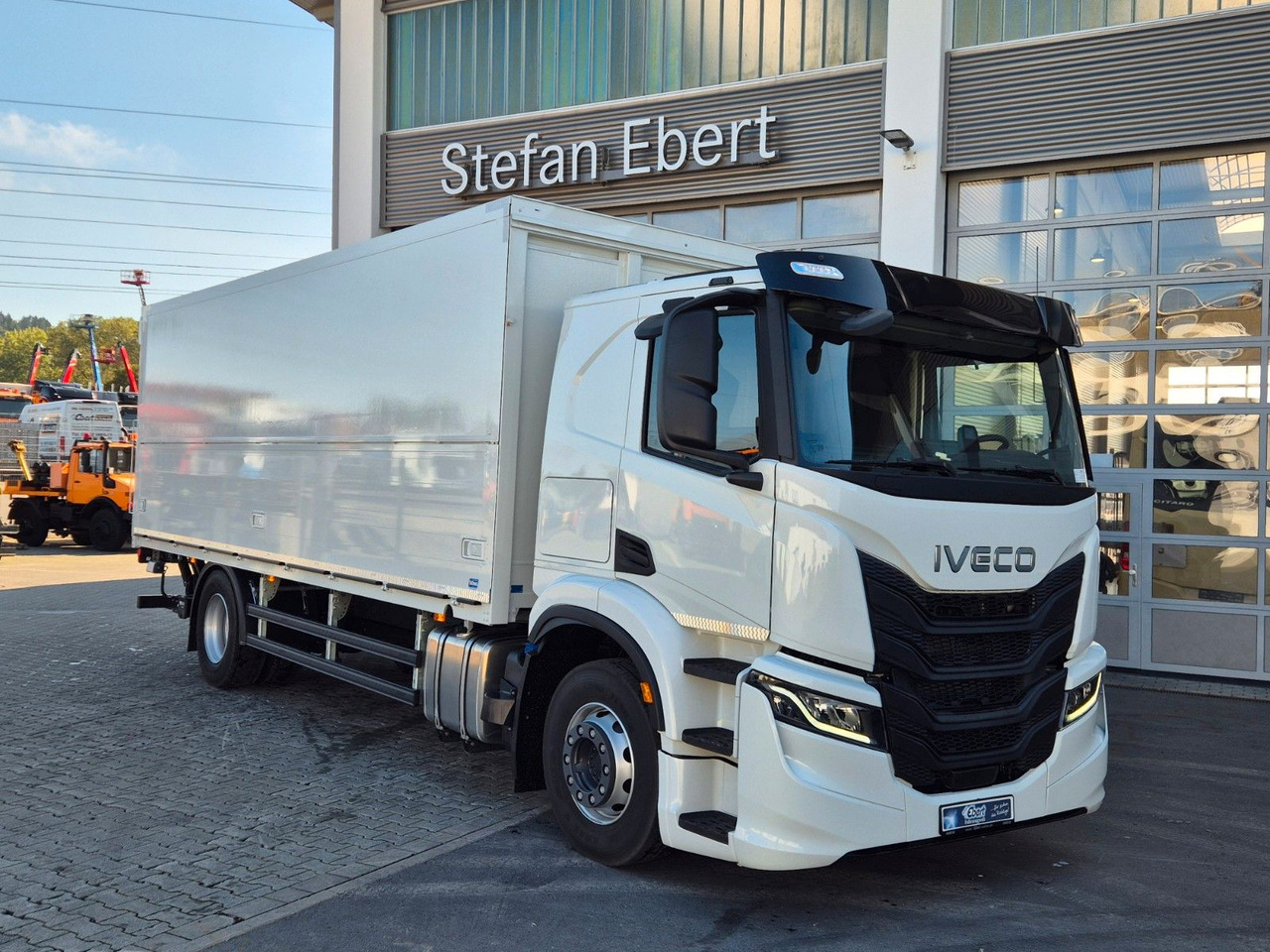 Iveco AT190S40/FP Böse Schwenkwand LBW AHK - Skříňový nákladní auto: obrázek 2 Iveco AT190S40/FP Böse Schwenkwand LBW AHK - Skříňový nákladní auto: obrázek 2