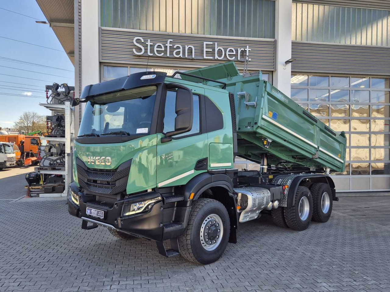 Iveco AT300X48Z HR OFF 6x4 Meiller-Kipper + Bordmatik - Sklápěč: obrázek 1 Iveco AT300X48Z HR OFF 6x4 Meiller-Kipper + Bordmatik - Sklápěč: obrázek 1