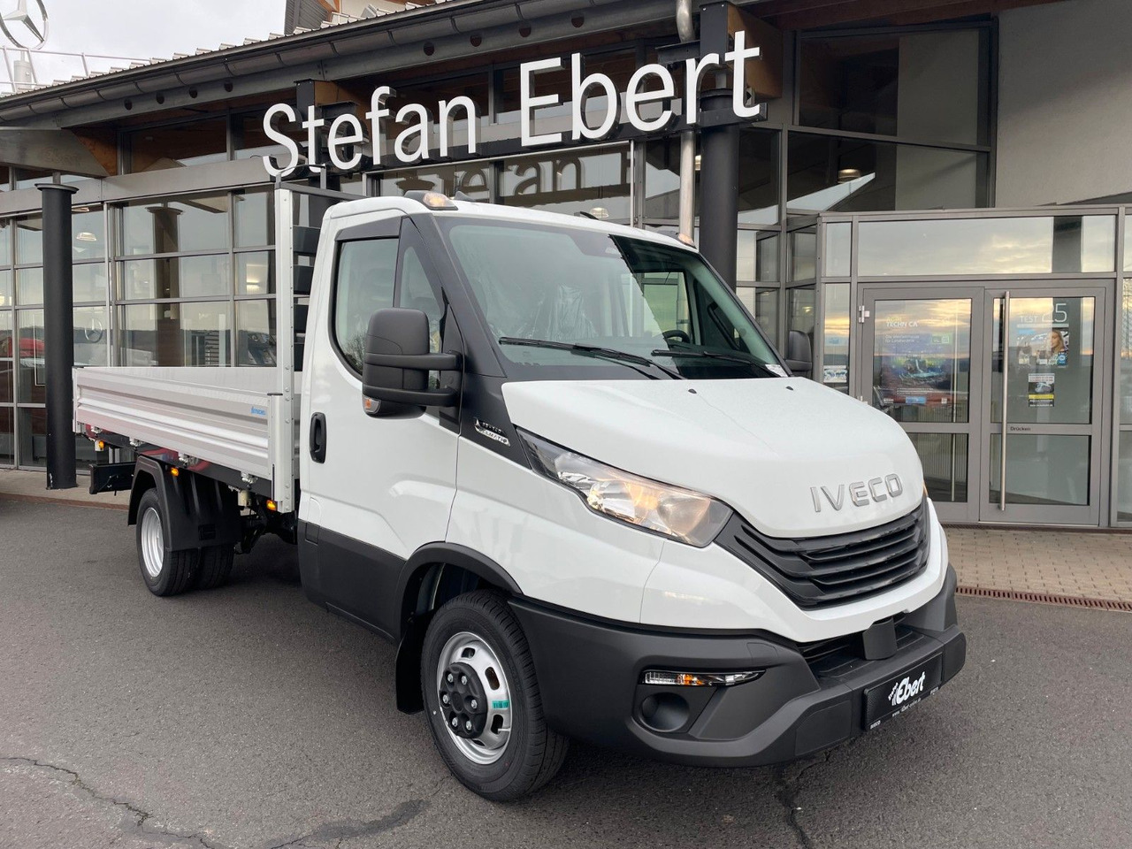 Iveco Daily 35C14 A8 *R3.450mm*Automatik* 7x vorhanden - Dodávka sklápěč: obrázek 2 Iveco Daily 35C14 A8 *R3.450mm*Automatik* 7x vorhanden - Dodávka sklápěč: obrázek 2