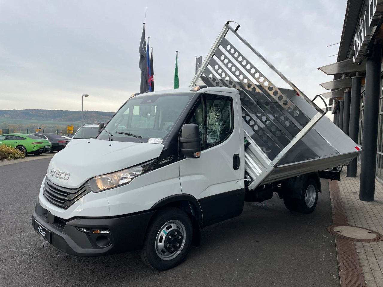 Iveco Daily 35C14 A8 *R3.450mm*Automatik* 7x vorhanden - Dodávka sklápěč: obrázek 5 Iveco Daily 35C14 A8 *R3.450mm*Automatik* 7x vorhanden - Dodávka sklápěč: obrázek 5