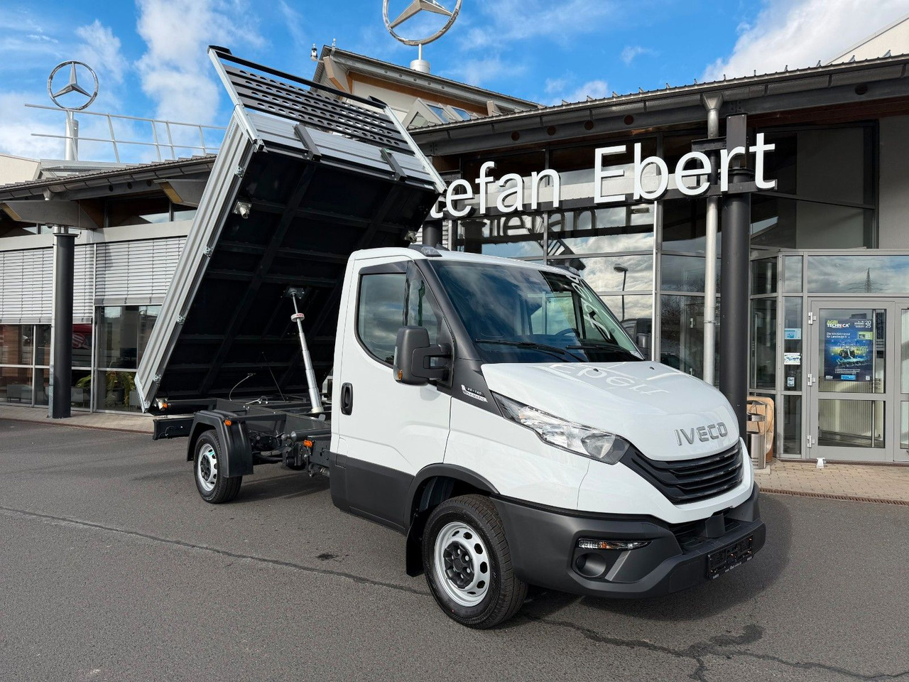 Iveco Daily 35S14 A8 *R3.450mm*Automatik*Klima* 4x - Dodávka sklápěč: obrázek 2 Iveco Daily 35S14 A8 *R3.450mm*Automatik*Klima* 4x - Dodávka sklápěč: obrázek 2