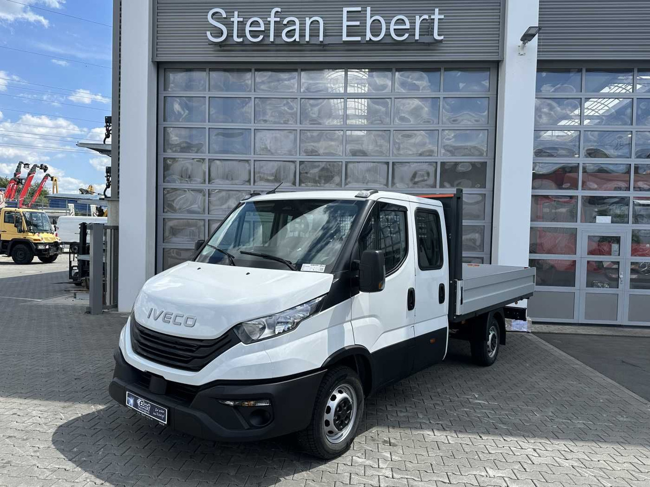 Iveco Daily 35S16 H 3.0L *R3.750mm*AHK*Automatik* 2x - Dodávka valník: obrázek 1 Iveco Daily 35S16 H 3.0L *R3.750mm*AHK*Automatik* 2x - Dodávka valník: obrázek 1