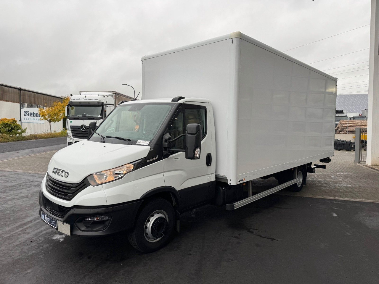 Iveco Daily 70C18 A8 *Koffer*LBW*Automatik* - Dodávka skřín: obrázek 4 Iveco Daily 70C18 A8 *Koffer*LBW*Automatik* - Dodávka skřín: obrázek 4