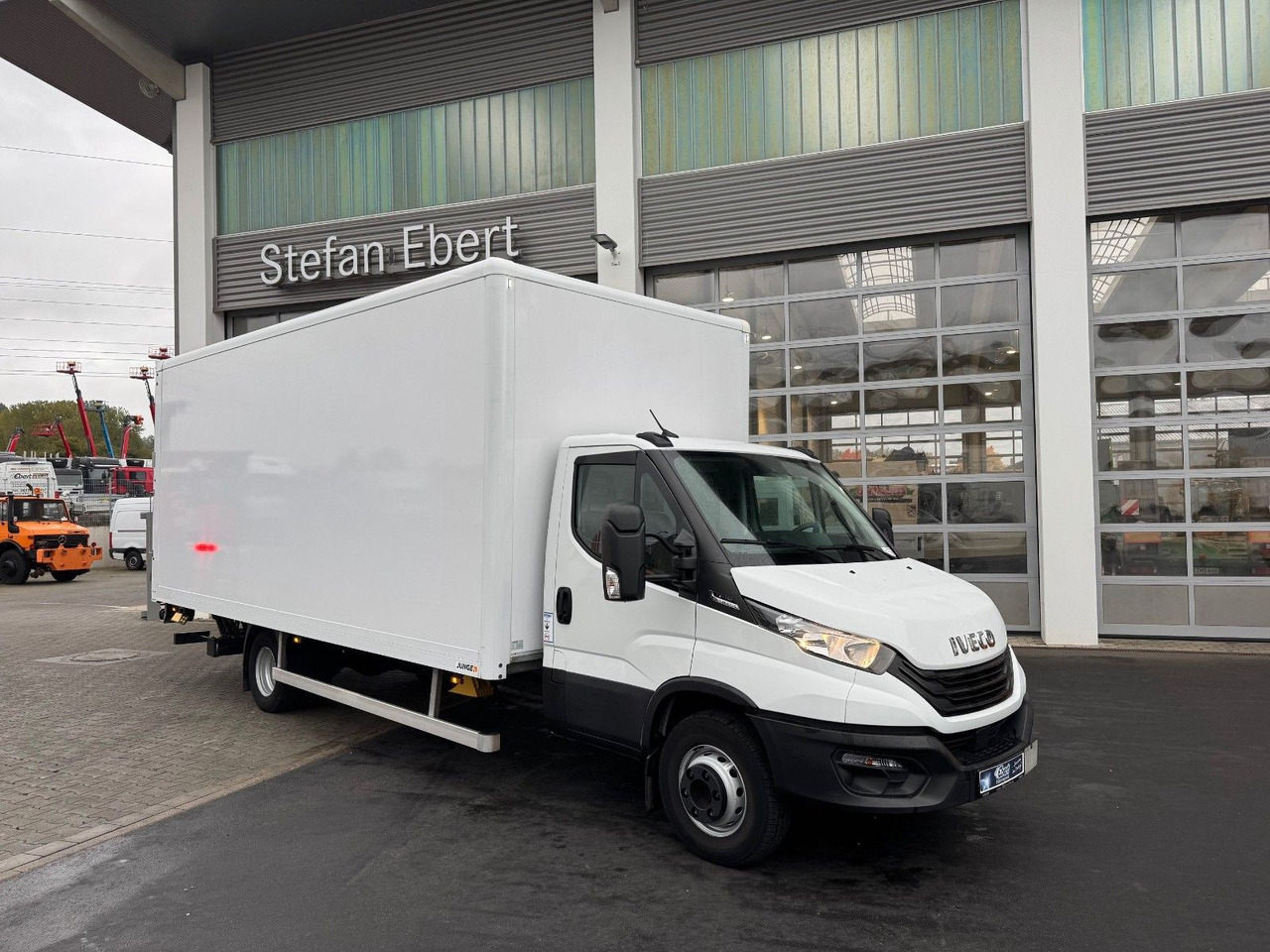 Iveco Daily 70C18 A8 *Koffer*LBW*Automatik* leasing Iveco Daily 70C18 A8 *Koffer*LBW*Automatik*: obrázek 25
