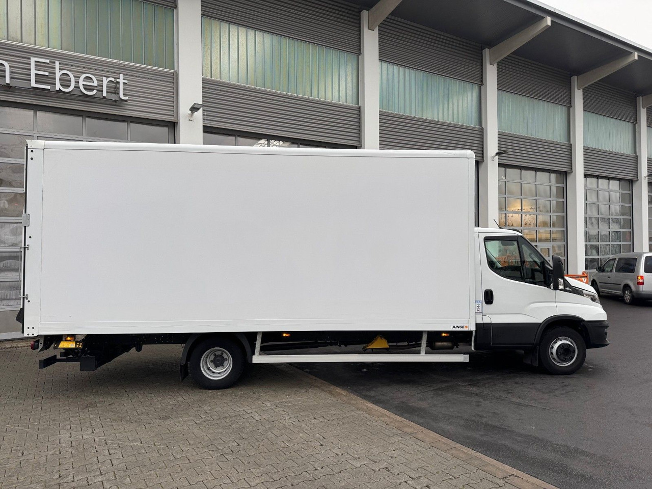Iveco Daily 70C18 A8 *Koffer*LBW*Automatik* leasing Iveco Daily 70C18 A8 *Koffer*LBW*Automatik*: obrázek 12