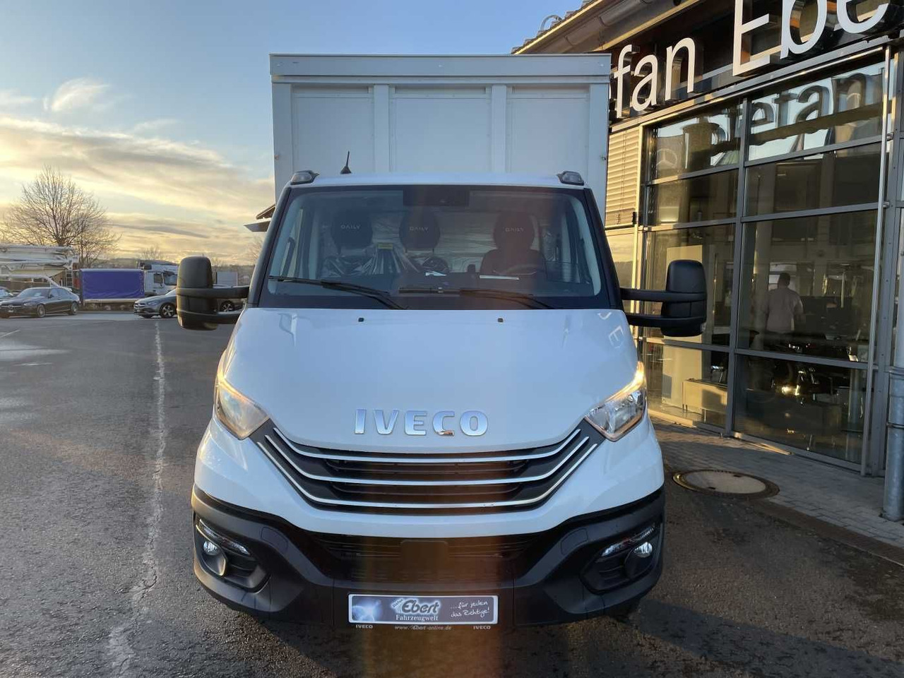 Nový Dodávka skřín Iveco Daily 70C18 HA8 *LBW*Schwenkwandkoffer*: obrázek 9