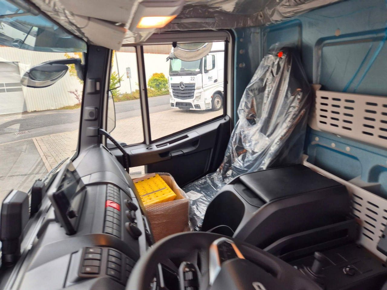 Podvozek s kabinou Iveco Eurocargo ML120E21/FP Spoiler Klima Xenon 3 St.: obrázek 16 Podvozek s kabinou Iveco Eurocargo ML120E21/FP Spoiler Klima Xenon 3 St.: obrázek 16