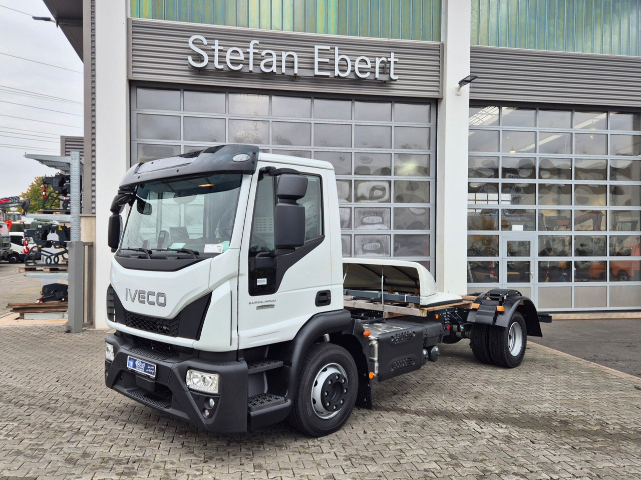 Iveco Eurocargo ML120E21/FP Spoiler Klima Xenon 3 St. - Podvozek s kabinou: obrázek 1 Iveco Eurocargo ML120E21/FP Spoiler Klima Xenon 3 St. - Podvozek s kabinou: obrázek 1