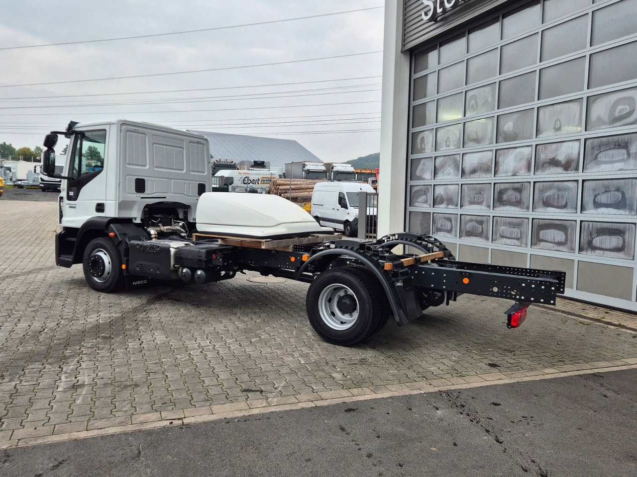 Podvozek s kabinou Iveco Eurocargo ML120E21/FP Spoiler Klima Xenon 3 St.: obrázek 21 Podvozek s kabinou Iveco Eurocargo ML120E21/FP Spoiler Klima Xenon 3 St.: obrázek 21