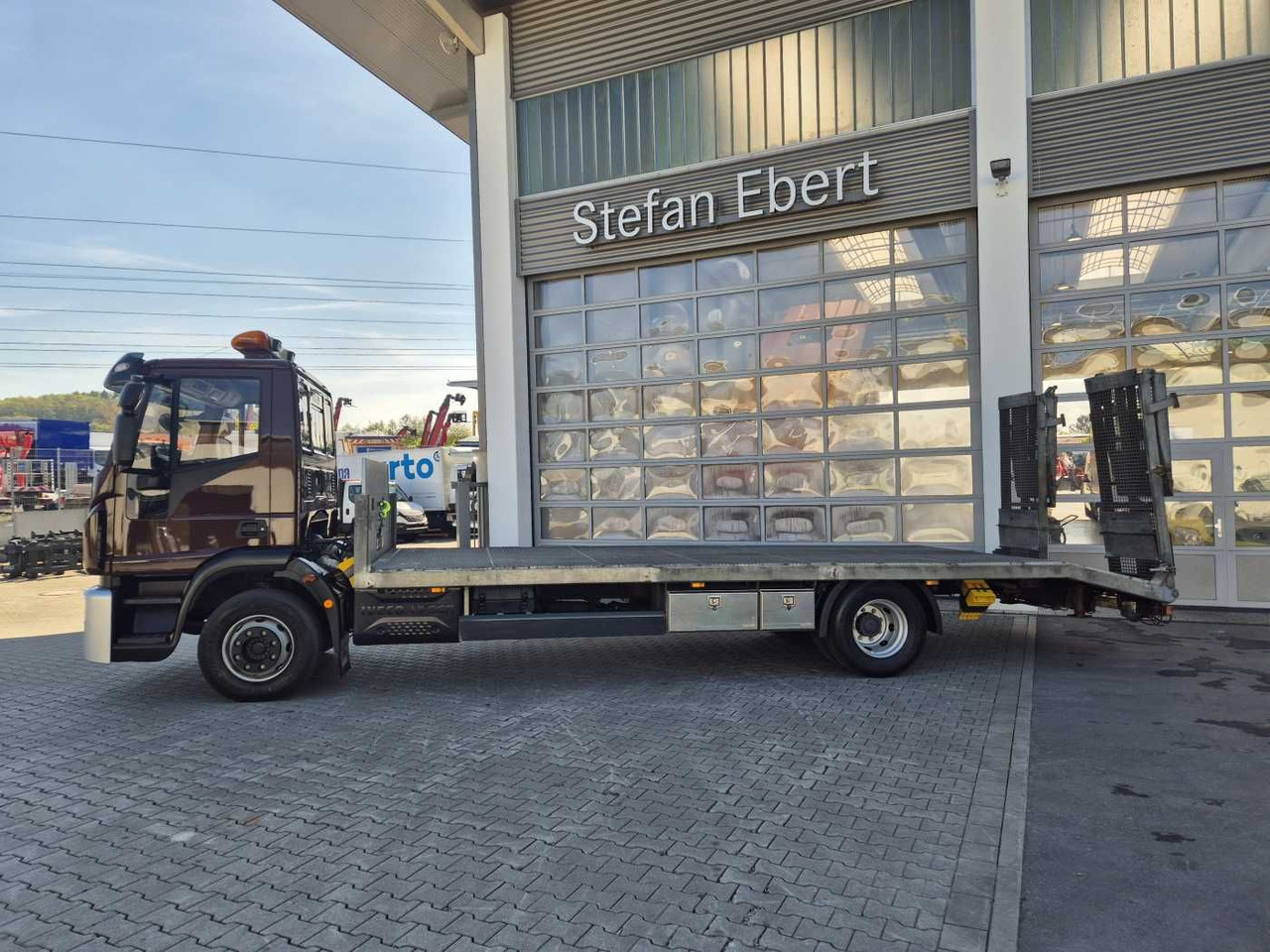 Iveco Eurocargo ML140E25/P Maschinentransporter Winde - Přepravník automobilů: obrázek 4 Iveco Eurocargo ML140E25/P Maschinentransporter Winde - Přepravník automobilů: obrázek 4