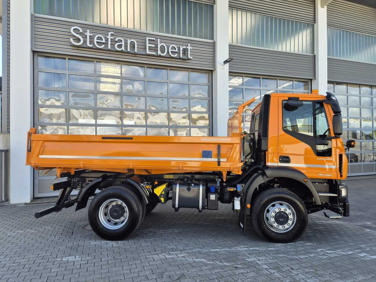 Iveco Eurocargo ML150E28W 4x4 Winterdienst Vorb. 2xAHK - Sklápěč: obrázek 5 Iveco Eurocargo ML150E28W 4x4 Winterdienst Vorb. 2xAHK - Sklápěč: obrázek 5