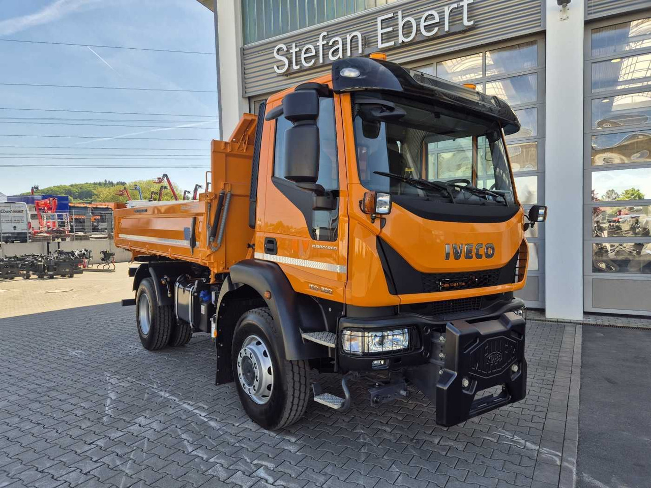 Iveco Eurocargo ML150E28W 4x4 Winterdienst Vorb. 2xAHK - Sklápěč: obrázek 3 Iveco Eurocargo ML150E28W 4x4 Winterdienst Vorb. 2xAHK - Sklápěč: obrázek 3