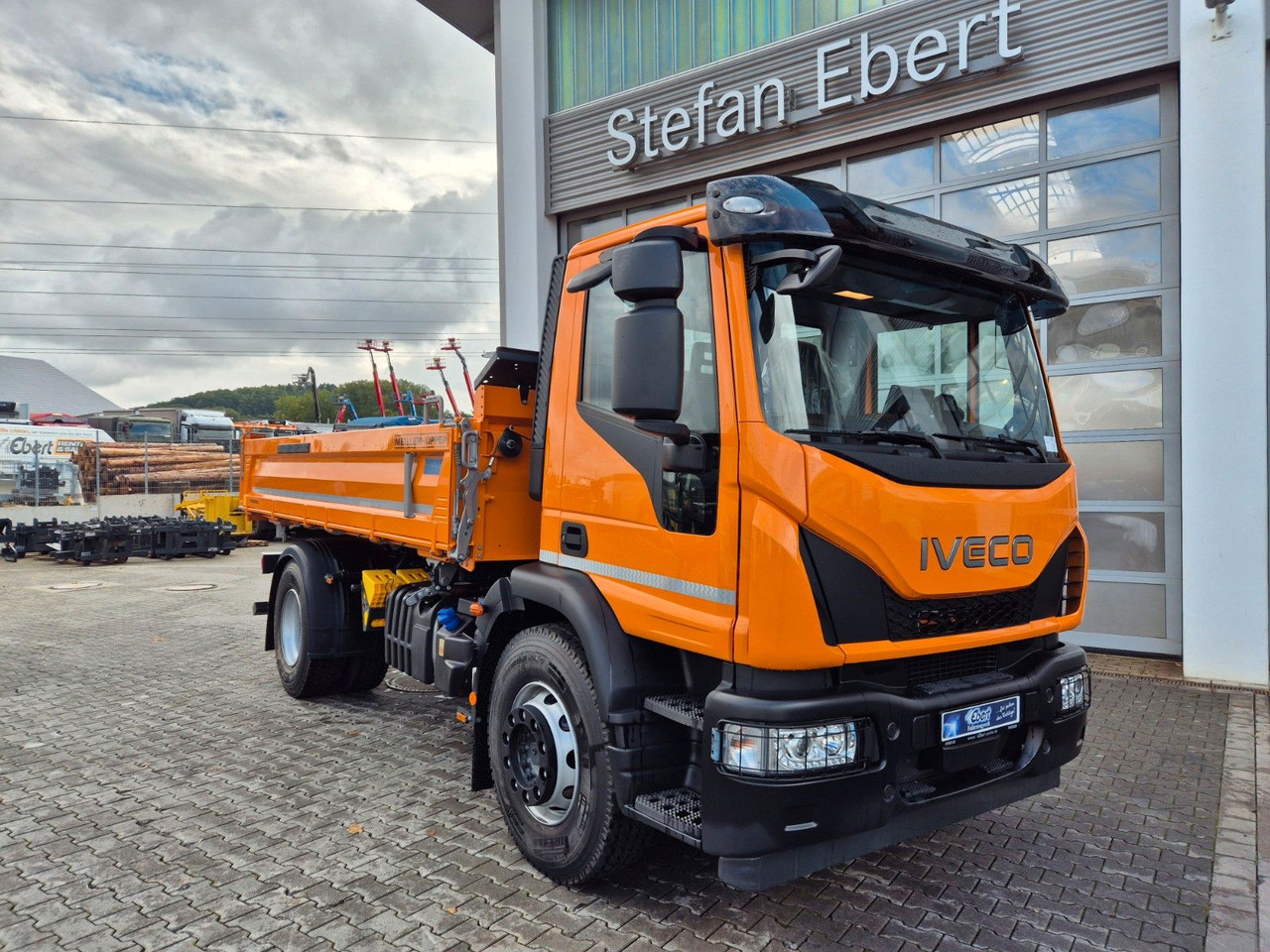 Iveco Eurocargo ML180E32K 4x2 Meiller AHK - Sklápěč: obrázek 3 Iveco Eurocargo ML180E32K 4x2 Meiller AHK - Sklápěč: obrázek 3