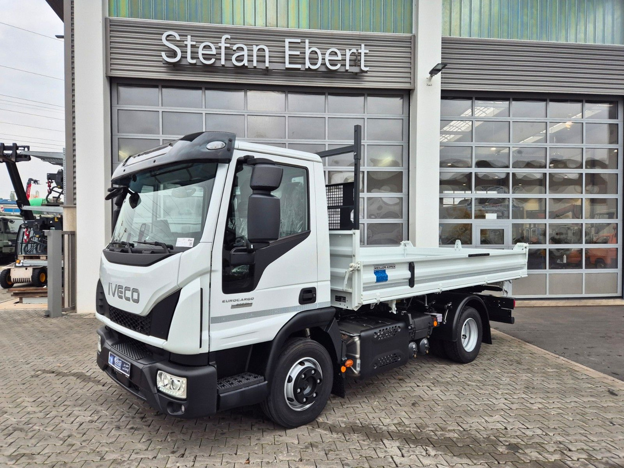 Iveco Eurocargo ML80E21 Meiller Kipper 2x AHK 3 Sitze - Dodávka sklápěč: obrázek 4 Iveco Eurocargo ML80E21 Meiller Kipper 2x AHK 3 Sitze - Dodávka sklápěč: obrázek 4
