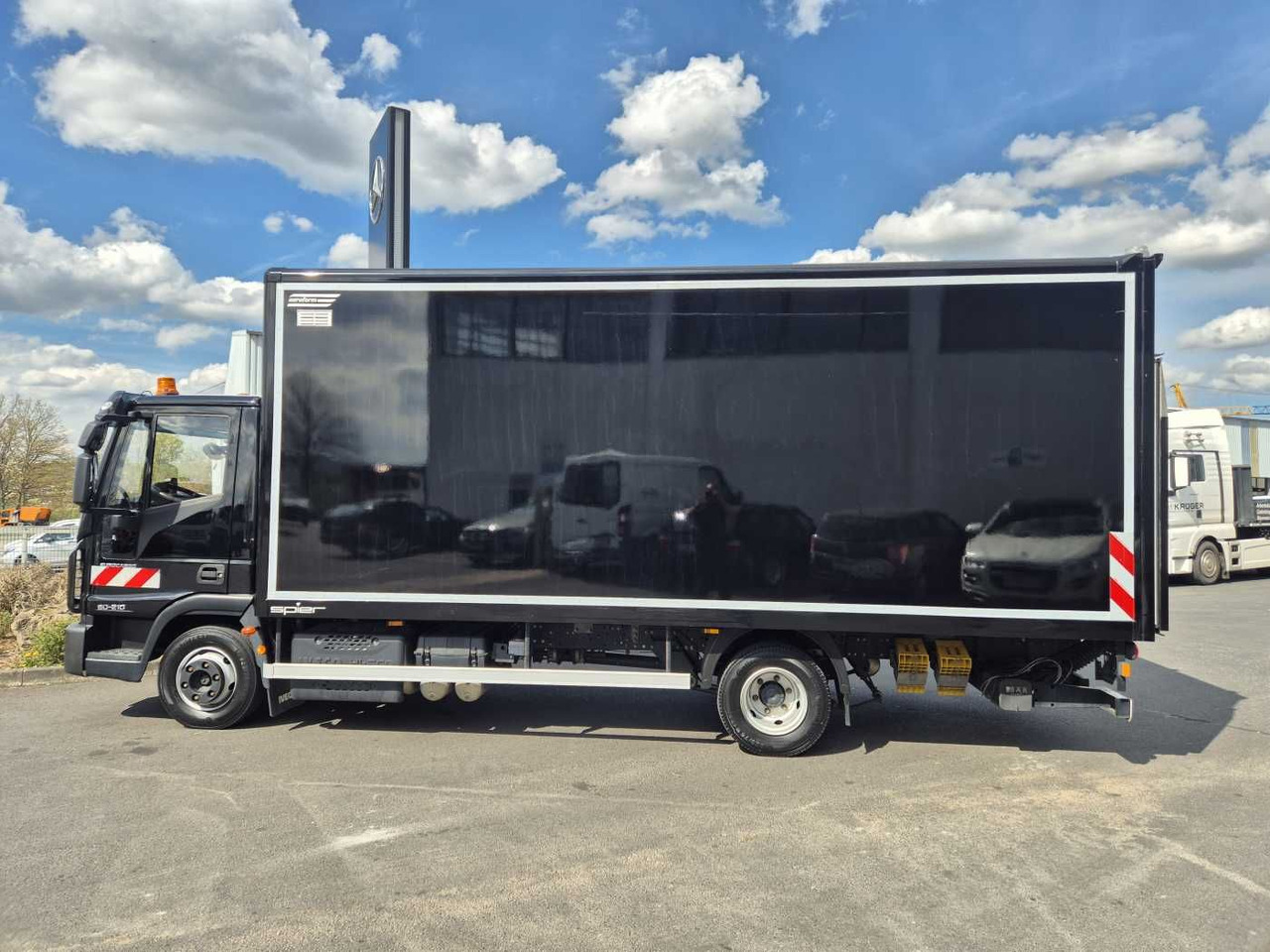 Iveco Eurocargo ML80E21/P LBW Bär 1.500kg 2x AHK - Dodávka skřín: obrázek 3 Iveco Eurocargo ML80E21/P LBW Bär 1.500kg 2x AHK - Dodávka skřín: obrázek 3