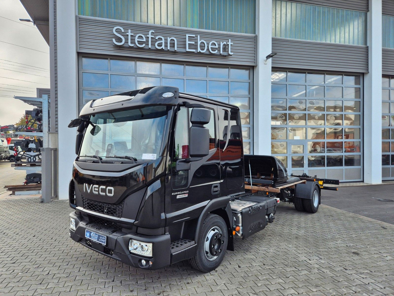 Iveco Eurocargo ML80E22/P 2x AHK Klima Standh. Bett - Podvozek s kabinou: obrázek 1 Iveco Eurocargo ML80E22/P 2x AHK Klima Standh. Bett - Podvozek s kabinou: obrázek 1