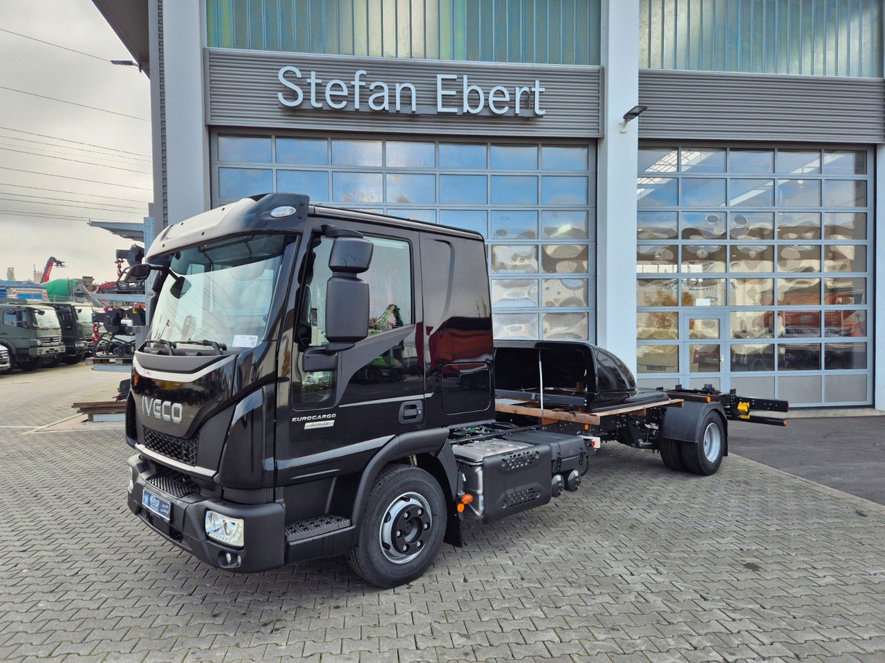Iveco Eurocargo ML80E22/P 2x AHK Klima Standh. Bett - Podvozek s kabinou: obrázek 4 Iveco Eurocargo ML80E22/P 2x AHK Klima Standh. Bett - Podvozek s kabinou: obrázek 4