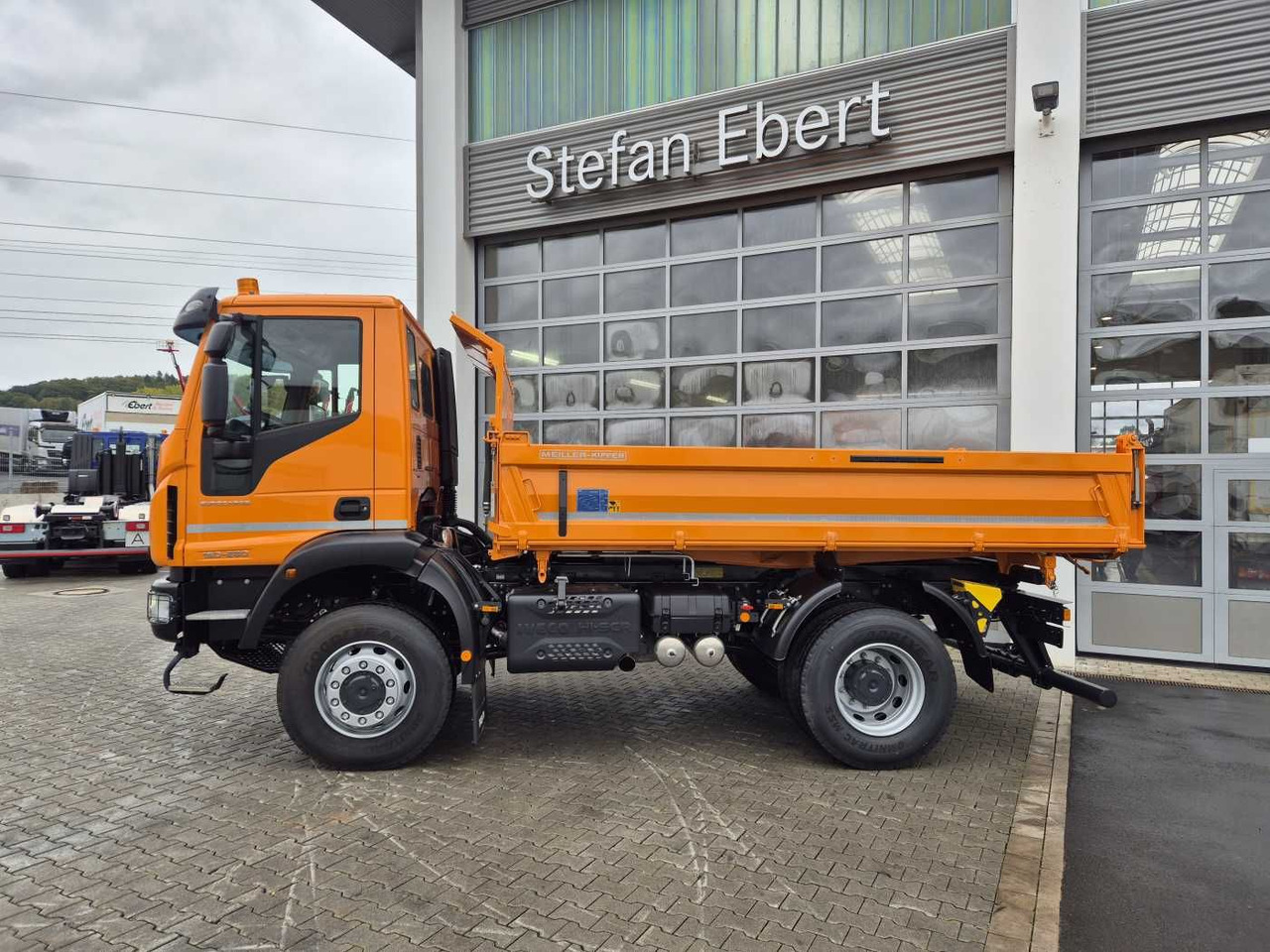 Iveco ML150E28W 4x4 Meiller Dreiseitenkipper 2xAHK - Sklápěč: obrázek 4 Iveco ML150E28W 4x4 Meiller Dreiseitenkipper 2xAHK - Sklápěč: obrázek 4