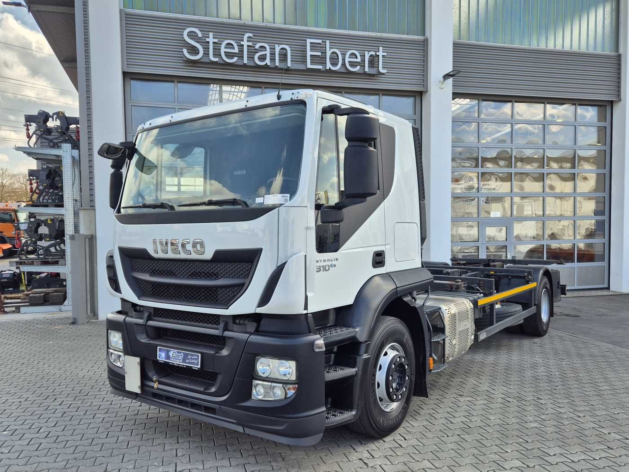 Iveco Stralis AT190S31/P BDF Klima Standh. AHK Bett - Kontejnérový podvozek/ Výměnná nástavba: obrázek 3 Iveco Stralis AT190S31/P BDF Klima Standh. AHK Bett - Kontejnérový podvozek/ Výměnná nástavba: obrázek 3