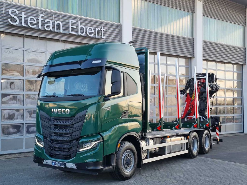 Iveco X-Way AS300X57 Z/P HR ON+ 6x4 (6x6 Hi Traction) - Lesovůz, Auto s hydraulickou rukou: obrázek 3 Iveco X-Way AS300X57 Z/P HR ON+ 6x4 (6x6 Hi Traction) - Lesovůz, Auto s hydraulickou rukou: obrázek 3