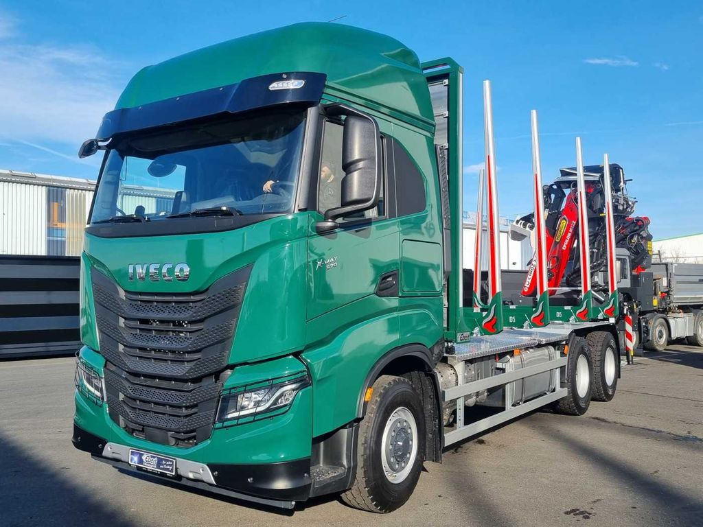 Iveco X-Way AS300X57 Z/P HR ON+ 6x4 (6x6 Hi Traction) - Lesovůz, Auto s hydraulickou rukou: obrázek 4 Iveco X-Way AS300X57 Z/P HR ON+ 6x4 (6x6 Hi Traction) - Lesovůz, Auto s hydraulickou rukou: obrázek 4