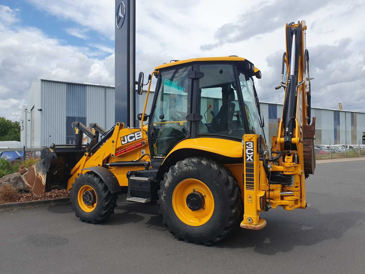 JCB 3CX / Gabel & 4in1 Schaufel / nur 1.561h / 2022 - Rýpadlo-nakladač: obrázek 2 JCB 3CX / Gabel & 4in1 Schaufel / nur 1.561h / 2022 - Rýpadlo-nakladač: obrázek 2