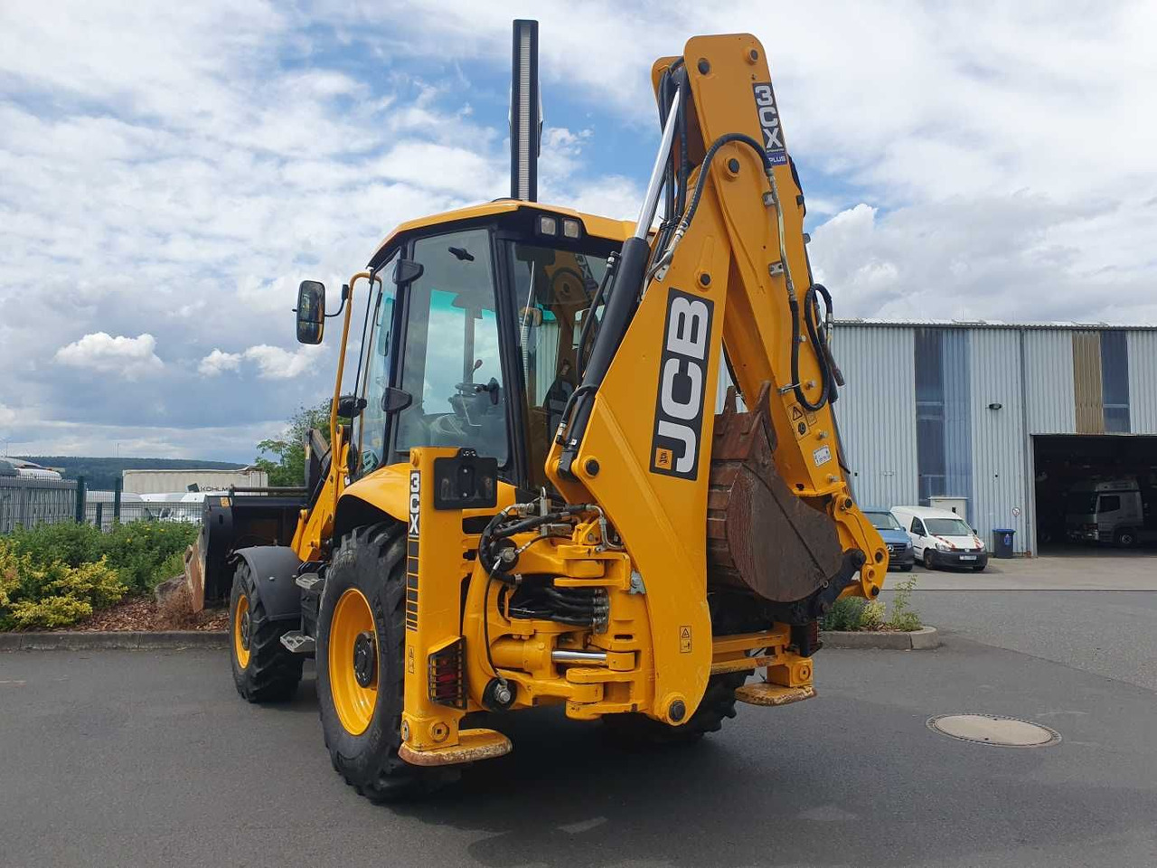 JCB 3CX / Gabel & 4in1 Schaufel / nur 1.561h / 2022 - Rýpadlo-nakladač: obrázek 3 JCB 3CX / Gabel & 4in1 Schaufel / nur 1.561h / 2022 - Rýpadlo-nakladač: obrázek 3