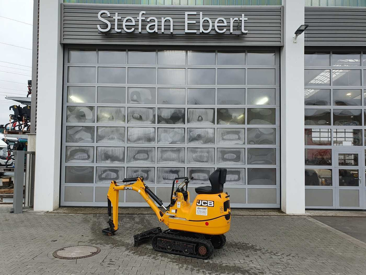 JCB 8008 CTS / MS01 / nur 103h! / 2023 - Mini rýpadlo: obrázek 5 JCB 8008 CTS / MS01 / nur 103h! / 2023 - Mini rýpadlo: obrázek 5