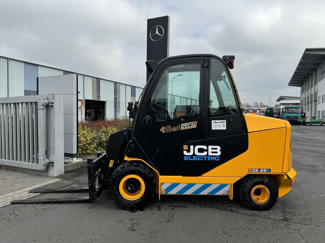 JCB TLT 35-22E Teletruk / Verstellgerät / nur 423h! - Elektrický vysokozdvižný vozík: obrázek 2 JCB TLT 35-22E Teletruk / Verstellgerät / nur 423h! - Elektrický vysokozdvižný vozík: obrázek 2