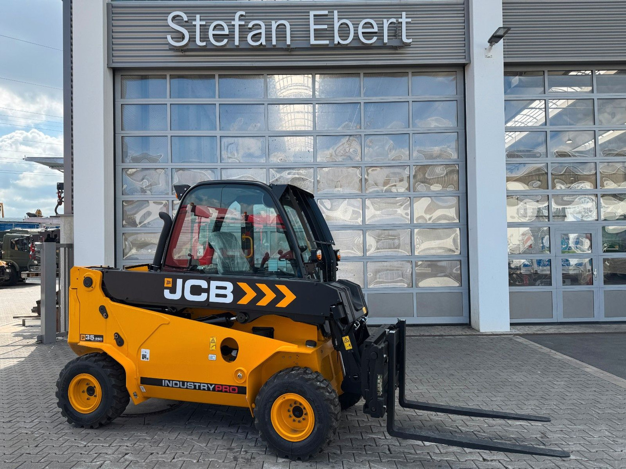 JCB TLT 35-26D 4WD Teletruck / NEU 2025 / SS - Teleskopický manipulátor: obrázek 1 JCB TLT 35-26D 4WD Teletruck / NEU 2025 / SS - Teleskopický manipulátor: obrázek 1
