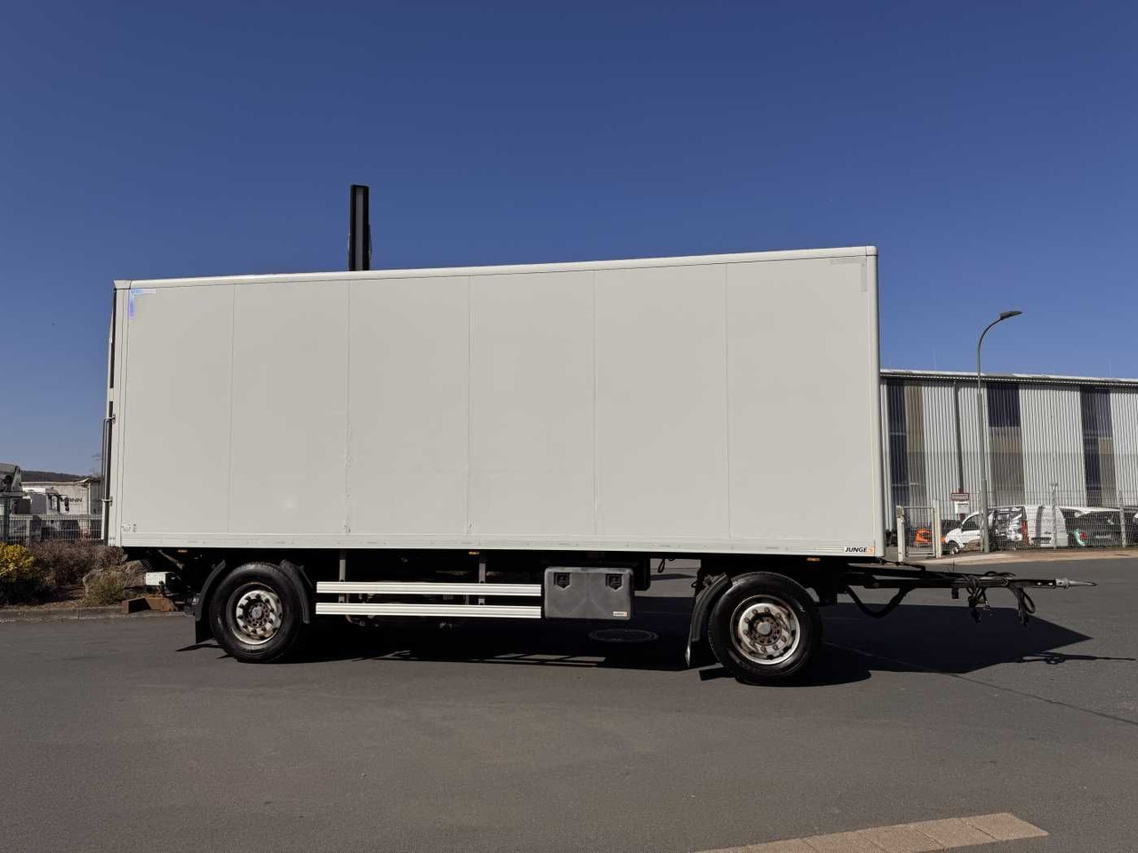 Junge AASK18P037 LBW Bär (2.000kg) - Skříňový přívěs: obrázek 4 Junge AASK18P037 LBW Bär (2.000kg) - Skříňový přívěs: obrázek 4