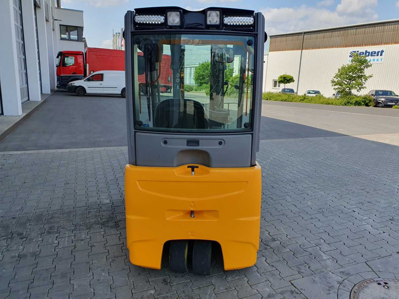 Jungheinrich EFG 215 / Triplex: 4.25m! / SS / nur 3.488h! - Elektrický vysokozdvižný vozík: obrázek 5 Jungheinrich EFG 215 / Triplex: 4.25m! / SS / nur 3.488h! - Elektrický vysokozdvižný vozík: obrázek 5