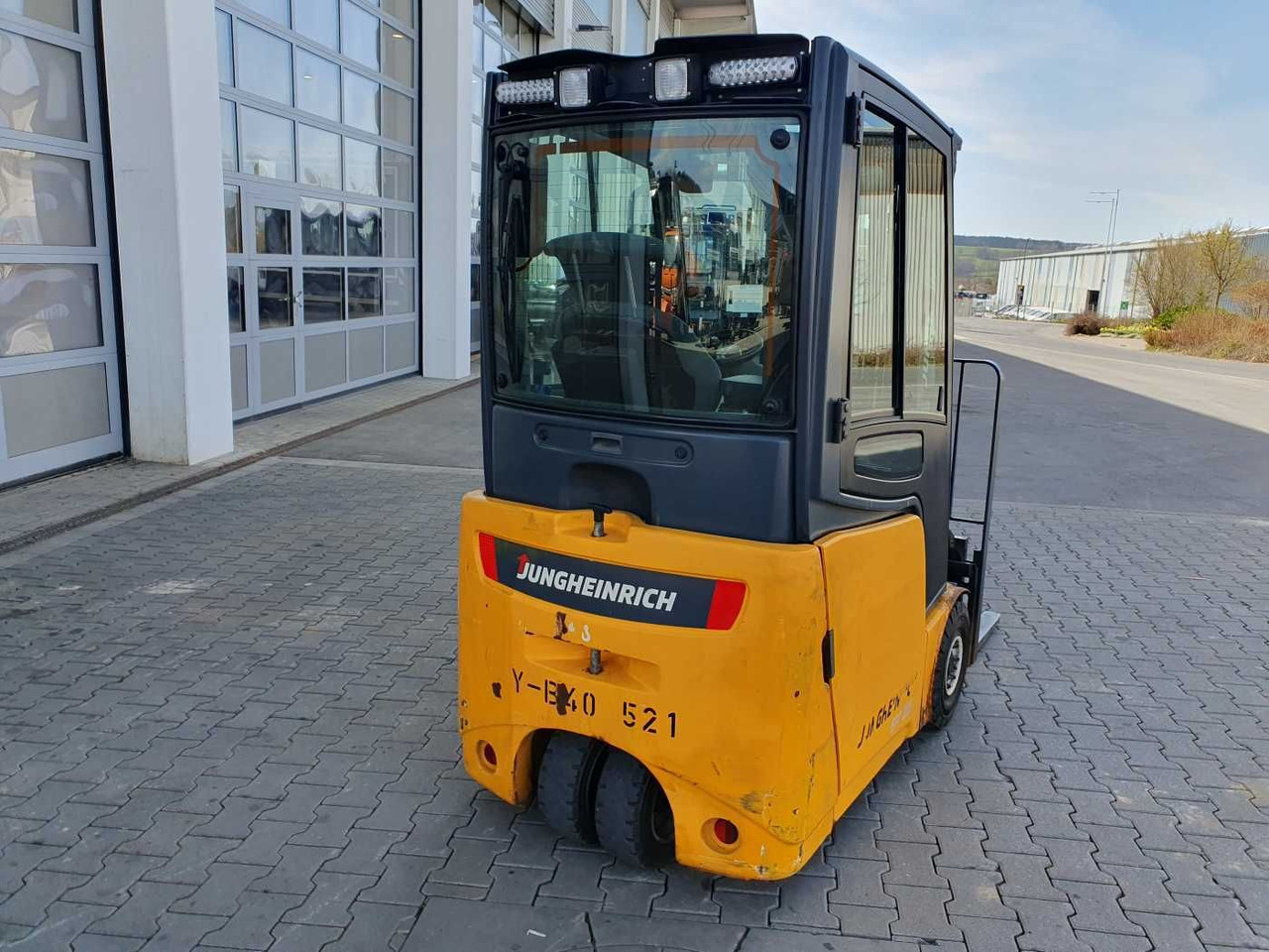 Jungheinrich EFG 215 / Triplex: 4.35m! / SS / nur 2.054h! - Elektrický vysokozdvižný vozík: obrázek 4 Jungheinrich EFG 215 / Triplex: 4.35m! / SS / nur 2.054h! - Elektrický vysokozdvižný vozík: obrázek 4