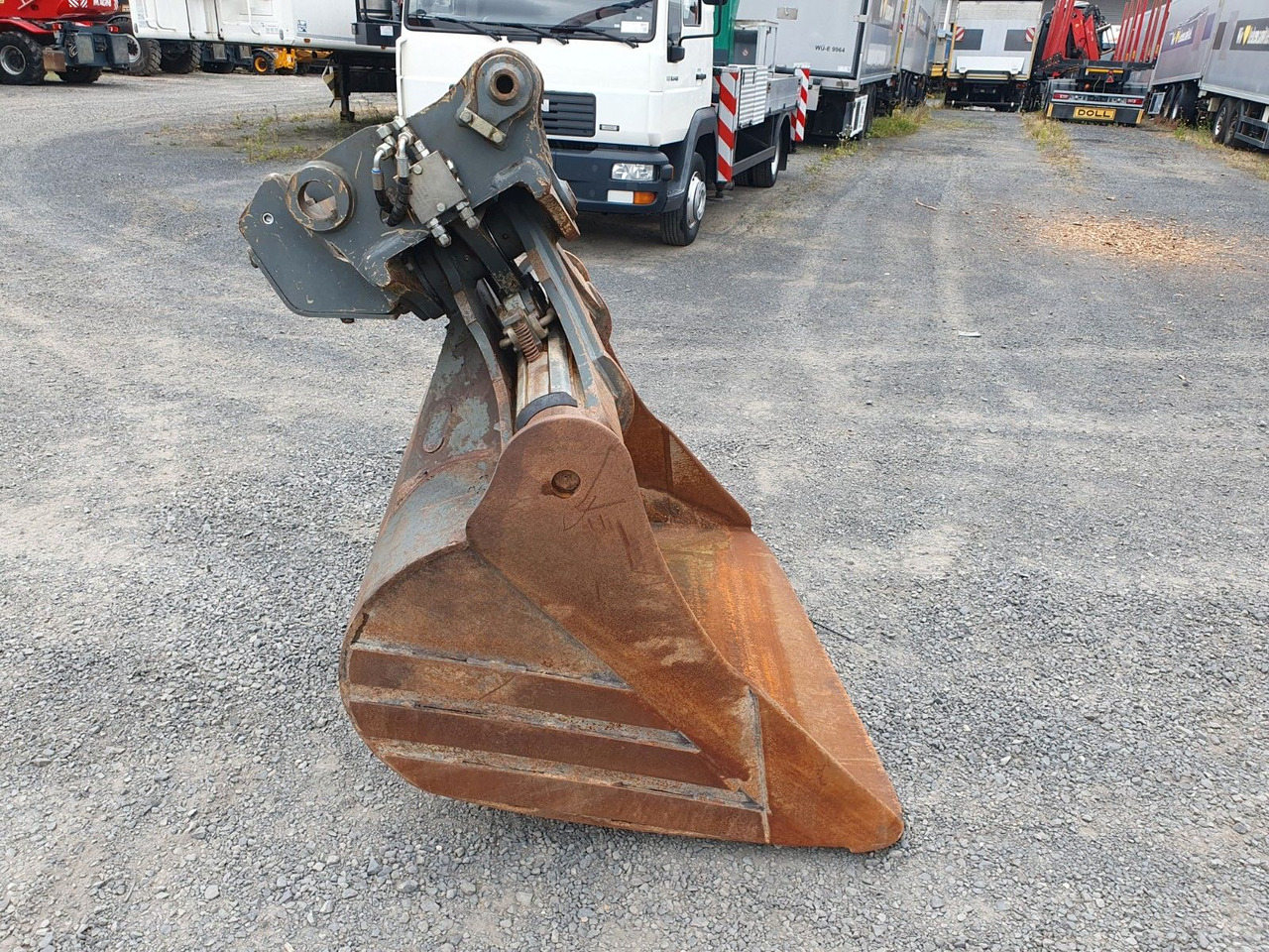 Liebherr hydraulischer Grabenräumlöffel / SW48 - Lžíce na bagr: obrázek 3 Liebherr hydraulischer Grabenräumlöffel / SW48 - Lžíce na bagr: obrázek 3
