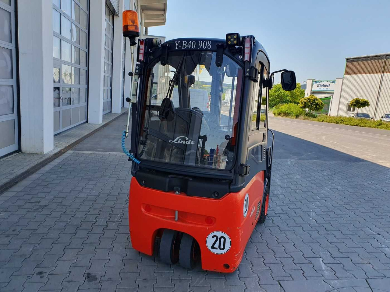 Linde E14 - 01 / Triplex: 4.10m! / SS / nur 1.003h! - Elektrický vysokozdvižný vozík: obrázek 4 Linde E14 - 01 / Triplex: 4.10m! / SS / nur 1.003h! - Elektrický vysokozdvižný vozík: obrázek 4