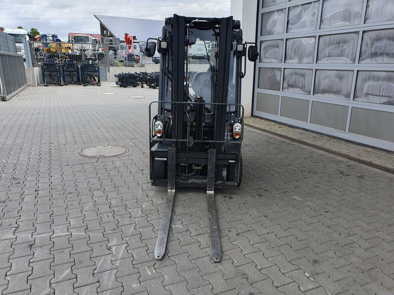 Linde E14 - 02 / Triplex: 4.00m! / SS / nur 1.777h! leasing Linde E14 - 02 / Triplex: 4.00m! / SS / nur 1.777h!: obrázek 8