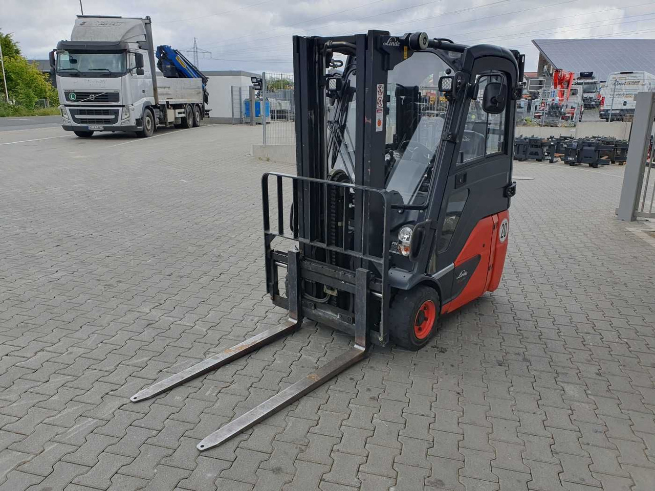 Elektrický vysokozdvižný vozík Linde E14 - 02 / Triplex: 4.00m! / SS / nur 2.119h!: obrázek 7