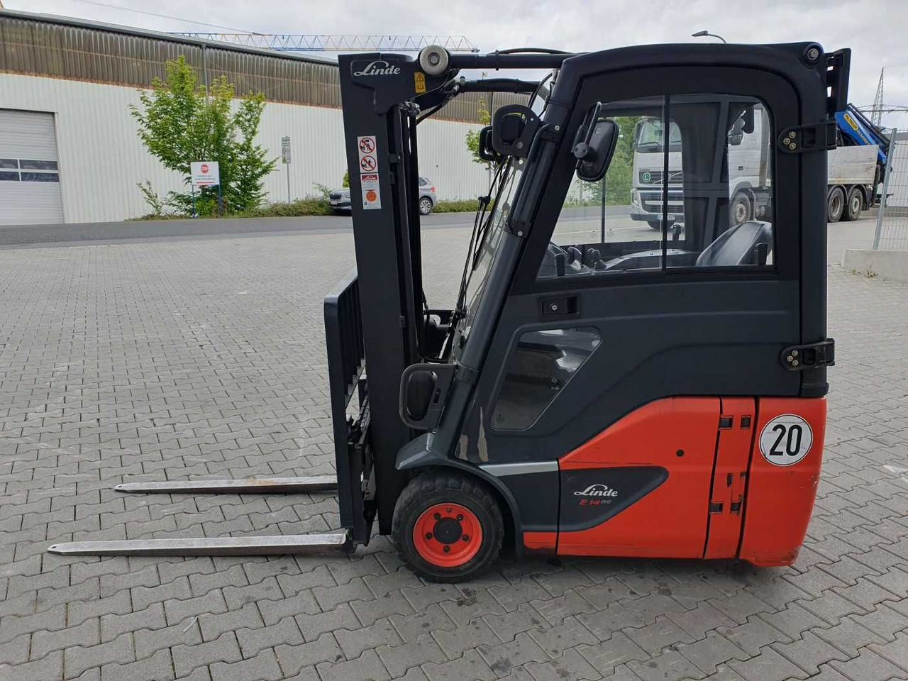 Elektrický vysokozdvižný vozík Linde E14 - 02 / Triplex: 4.00m! / SS / nur 2.119h!: obrázek 6