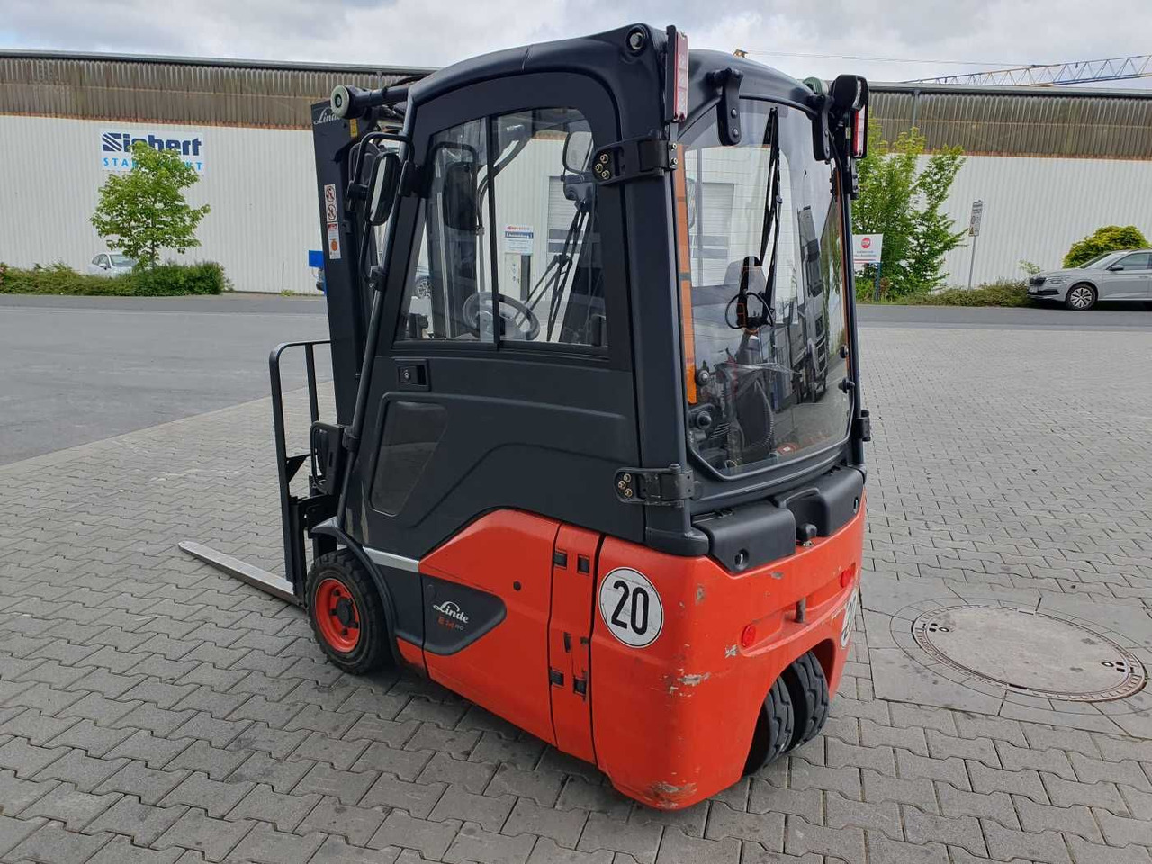 Linde E14 - 02 / Triplex: 4.00m! / SS / nur 2.119h! - Elektrický vysokozdvižný vozík: obrázek 5 Linde E14 - 02 / Triplex: 4.00m! / SS / nur 2.119h! - Elektrický vysokozdvižný vozík: obrázek 5