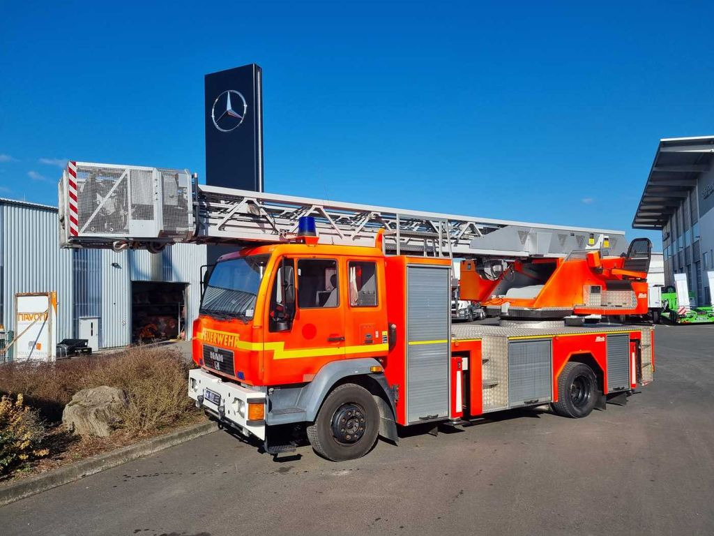 MAN 15.284LC Metz DLK 23-12 Feuerwehr Drehleiter - Auto s hydraulickou rukou: obrázek 2 MAN 15.284LC Metz DLK 23-12 Feuerwehr Drehleiter - Auto s hydraulickou rukou: obrázek 2