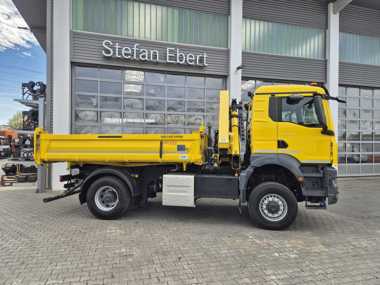 MAN TGS 18.430 4x4 BL Kran HMF 1130K-RCS Funk AHK - Sklápěč: obrázek 5 MAN TGS 18.430 4x4 BL Kran HMF 1130K-RCS Funk AHK - Sklápěč: obrázek 5