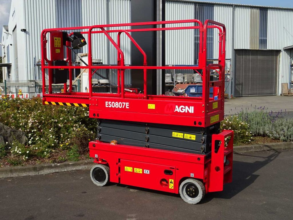 Magni ES0807E Scherenbühne // 7.8m Arbeitshöhe Magni ES0807E Scherenbühne // 7.8m Arbeitshöhe - Nůžková plošina: obrázek 4 Magni ES0807E Scherenbühne // 7.8m Arbeitshöhe Magni ES0807E Scherenbühne // 7.8m Arbeitshöhe - Nůžková plošina: obrázek 4