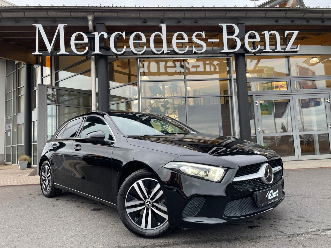 Mercedes-Benz A 200 d Progressive AHK+MBUX+R-Kamera+Distr - Sedan: obrázek 1 Mercedes-Benz A 200 d Progressive AHK+MBUX+R-Kamera+Distr - Sedan: obrázek 1