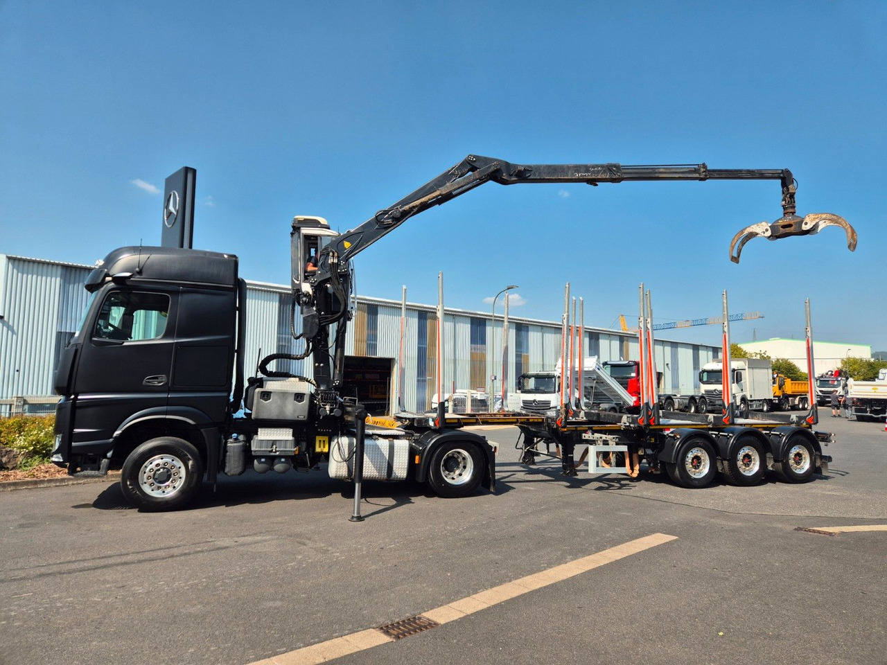 Mercedes-Benz Arocs 1853 LS 4x4 HAD Palfinger Q170Z96+Doll H3L - Auto s hydraulickou rukou: obrázek 3 Mercedes-Benz Arocs 1853 LS 4x4 HAD Palfinger Q170Z96+Doll H3L - Auto s hydraulickou rukou: obrázek 3
