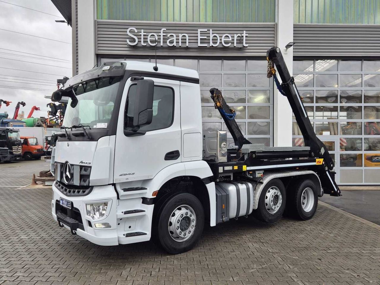 Mercedes-Benz Arocs 2543 L 6x2/4 Hiab TS 2018 TAZ Funk - Sklápěč: obrázek 3 Mercedes-Benz Arocs 2543 L 6x2/4 Hiab TS 2018 TAZ Funk - Sklápěč: obrázek 3