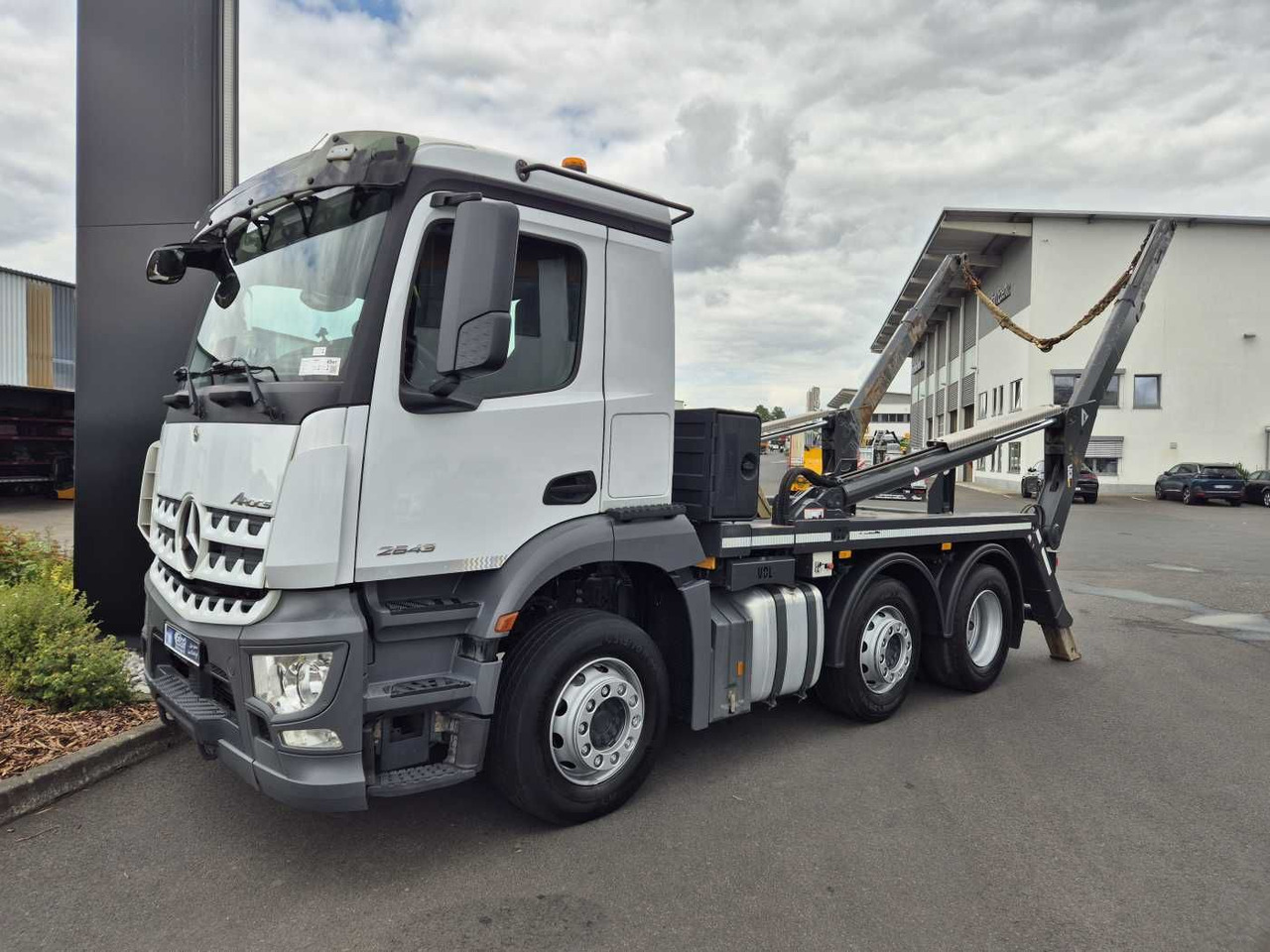 Mercedes-Benz Arocs 2643 L 6x2/4 VDL AHK Funk Vorlaufachse - Sklápěč: obrázek 2 Mercedes-Benz Arocs 2643 L 6x2/4 VDL AHK Funk Vorlaufachse - Sklápěč: obrázek 2