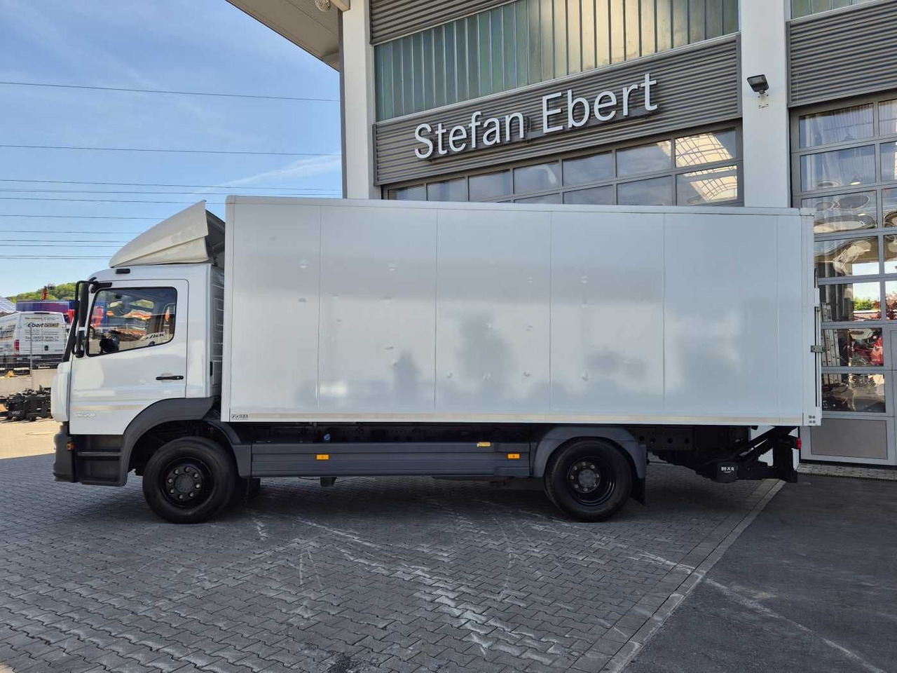 Mercedes-Benz Atego 1524 L Klima Standheizung LBW 1.500kg - Skříňový nákladní auto: obrázek 5 Mercedes-Benz Atego 1524 L Klima Standheizung LBW 1.500kg - Skříňový nákladní auto: obrázek 5