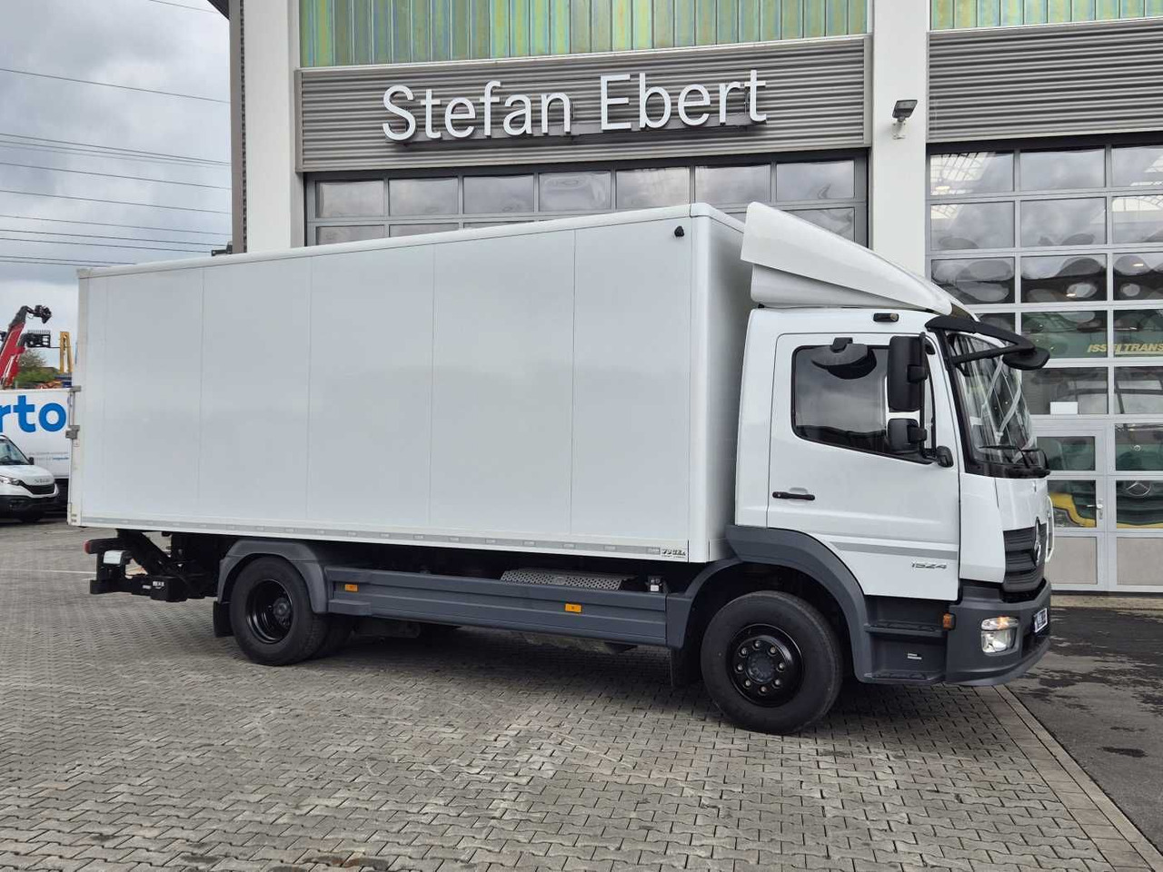 Mercedes-Benz Atego 1524 L LBW 1.500kg Klima Standheizung - Skříňový nákladní auto: obrázek 2 Mercedes-Benz Atego 1524 L LBW 1.500kg Klima Standheizung - Skříňový nákladní auto: obrázek 2