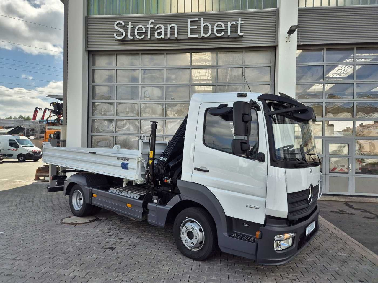 Mercedes-Benz Atego 823 KK Kipper+Kran+Funk+Greifersteuerung - Dodávka sklápěč: obrázek 3 Mercedes-Benz Atego 823 KK Kipper+Kran+Funk+Greifersteuerung - Dodávka sklápěč: obrázek 3