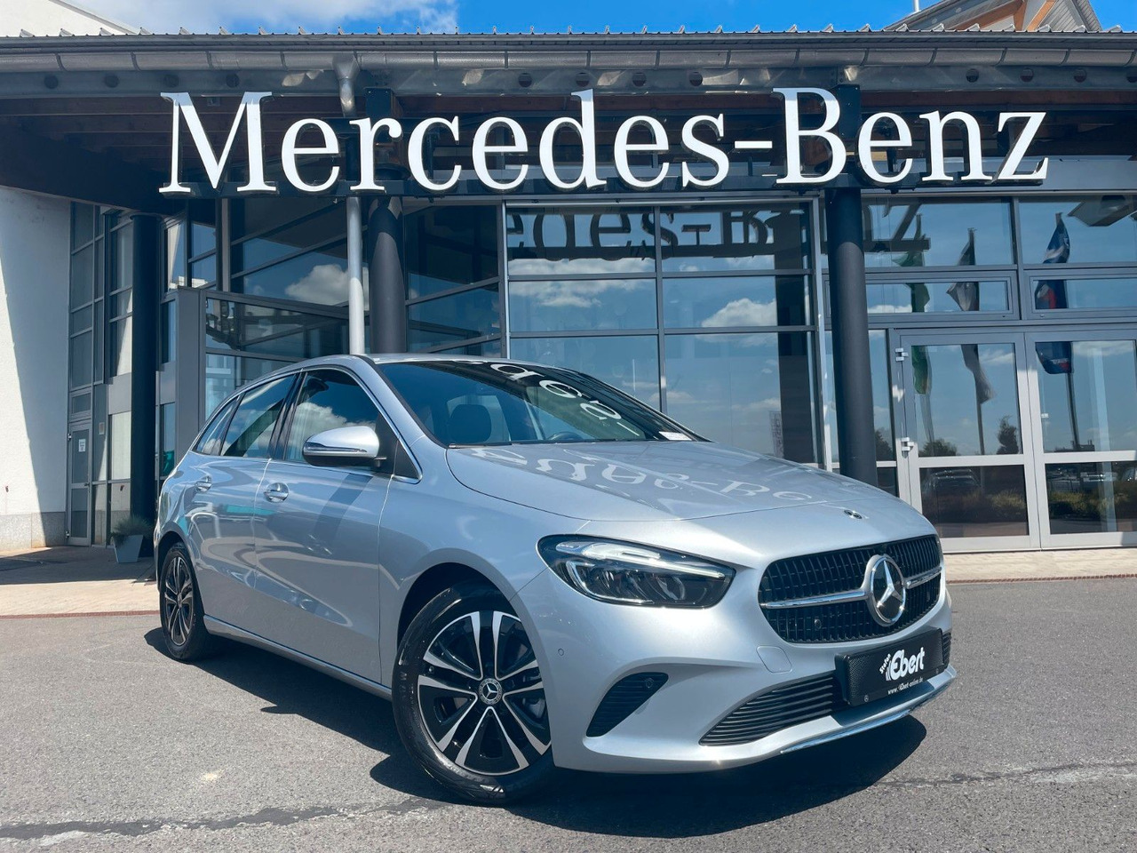 Mercedes-Benz B 200 Progressive R-Kamera+Carplay+Ambiente+Keyl - Kombi: obrázek 1 Mercedes-Benz B 200 Progressive R-Kamera+Carplay+Ambiente+Keyl - Kombi: obrázek 1